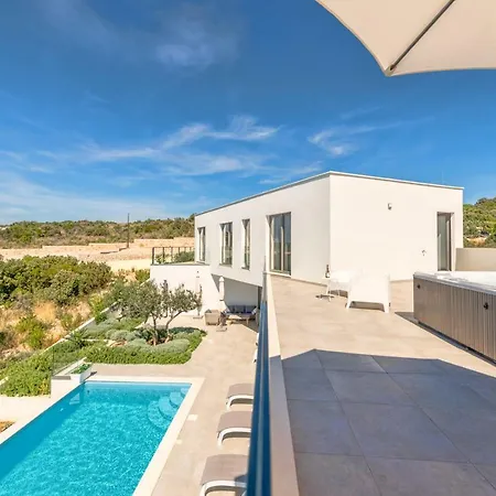 Marvela Villa *